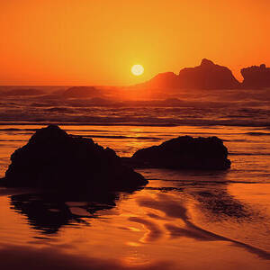 Oregon Coastal Sunset by Dan Sproul Oregon Coastal Sunset by Dan Sproul