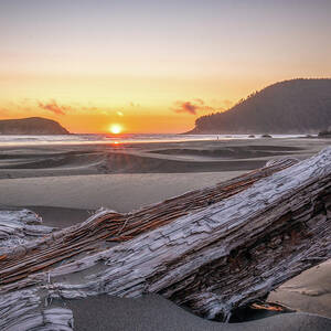 Oregon Pacific Sunset by Ron Long Ltd Photography Oregon Pacific Sunset by Ron Long Ltd Photography